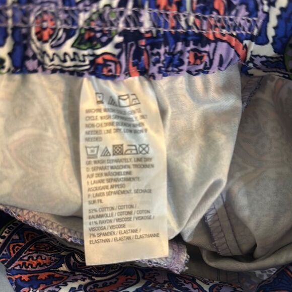 Isaac Mizrahi Vibrant Paisley Pants Size 6 - Picture 9 of 11